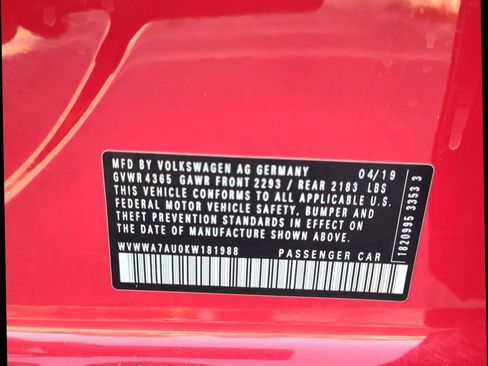 Used 2019 Volkswagen Golf 4-Door AWD/4WD image 18
