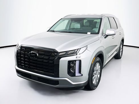 Used 2024 Hyundai Palisade SEL AWD/4WD image 3