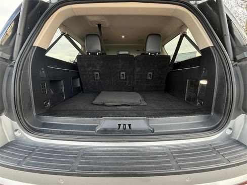 Used 2024 Ford Expedition Max XLT image 19