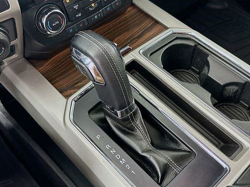 Used 2016 Ford F150 Lariat image 22