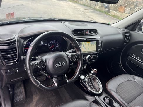Used 2017 Kia Soul ! w/ Tech Package image 13