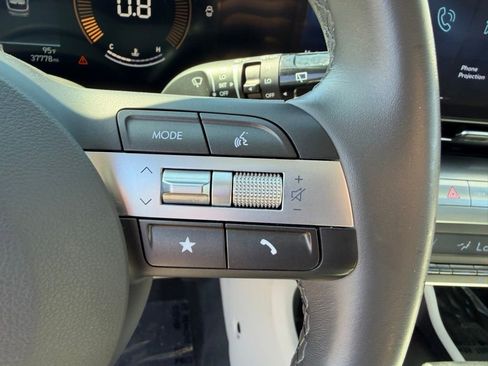 Used 2025 Hyundai Kona SEL AWD/4WD image 24