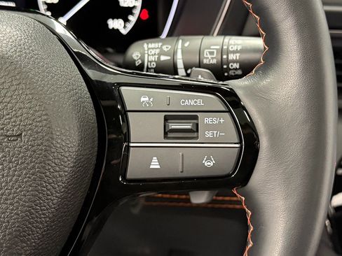 Used 2025 Honda Pilot TrailSport image 22