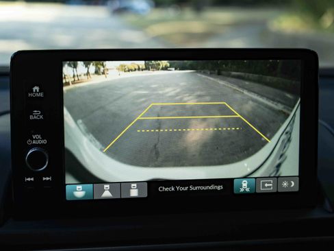 Used 2023 Honda Pilot Touring image 32