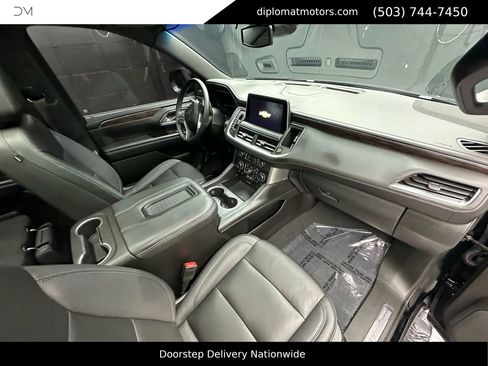 Used 2023 Chevrolet Suburban Z71 image 19