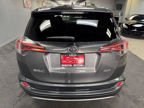 Used 2018 Toyota RAV4 XLE image 13