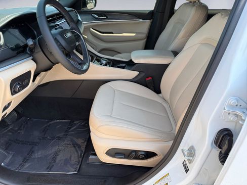 Used 2024 Jeep Grand Cherokee L Limited w/ Trailer Tow Package image 16