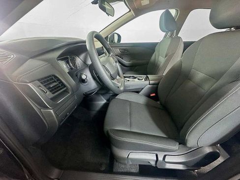 Certified 2025 Nissan Rogue S image 19