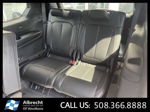 New 2026 Jeep Grand Cherokee L Limited w/ Luxury Tech Group II image 13