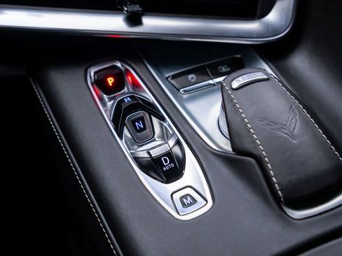 Used 2023 Chevrolet Corvette Stingray Premium Conv w/ Z51 Performance Package RWD image 29