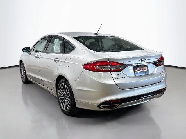 Used 2017 Ford Fusion SE w/ Fusion SE Technology Package AWD/4WD image 9