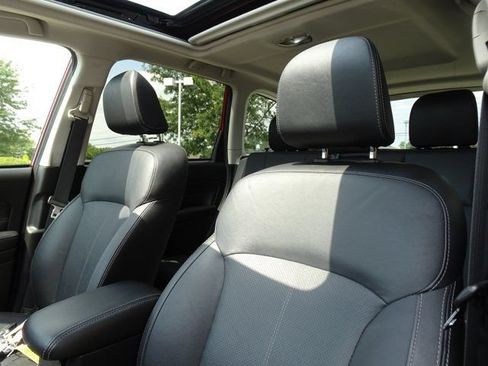 Used 2018 Subaru Forester 2.5i Touring w/ Popular Package #3B AWD/4WD image 11