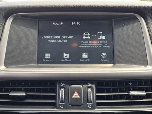 Used 2018 Kia Optima LX FWD image 15