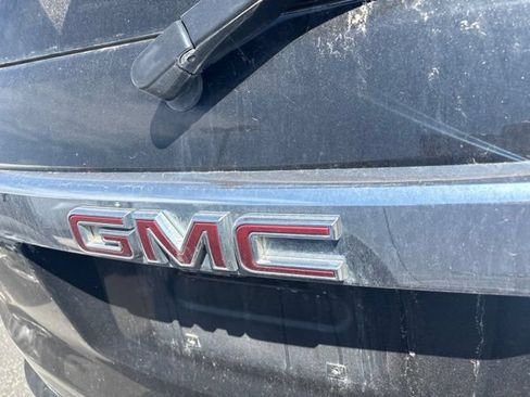 Used 2021 GMC Acadia Denali w/ Denali Ultimate Package AWD/4WD image 12