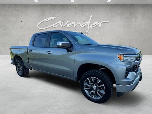 Used 2024 Chevrolet Silverado 1500 LT RWD image 2