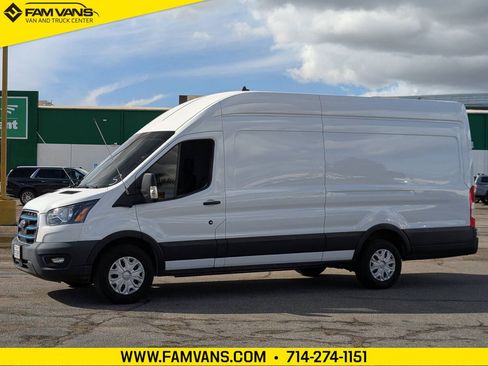 Used 2022 Ford E-Transit 148 High Roof Extended image 4