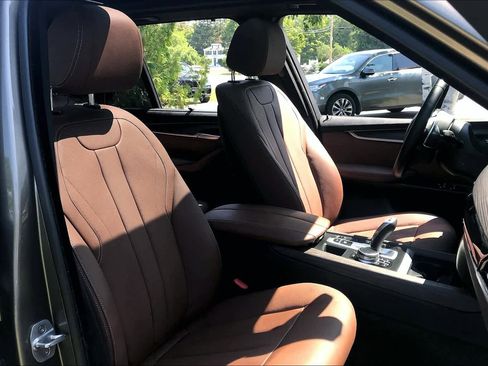 Used 2018 BMW X5 xDrive40e image 8