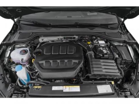 Used 2024 Volkswagen Golf R image 12