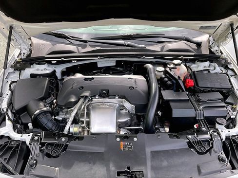 Used 2019 Buick Regal Preferred w/ Sights and Sounds Package image 38