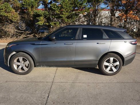 Used 2018 Land Rover Range Rover Velar S image 18