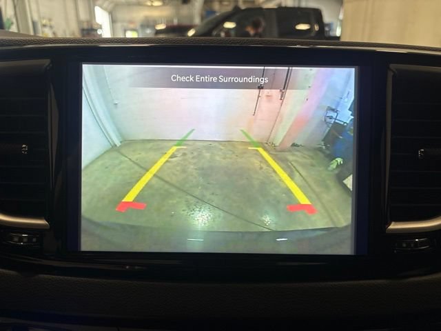 Used 2025 Chrysler Pacifica Select FWD image 20