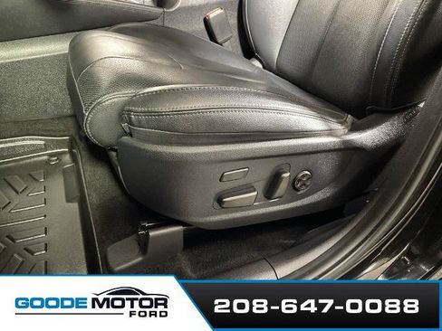 Used 2020 Hyundai Santa Fe Limited AWD/4WD image 11