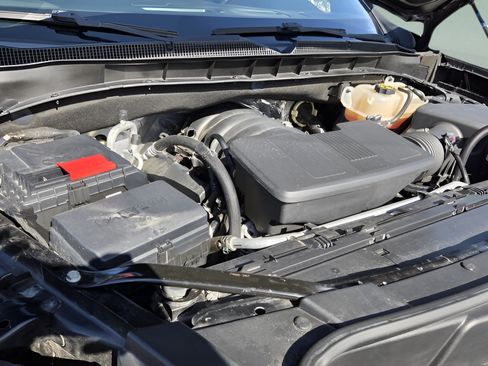 Used 2022 Chevrolet Tahoe RST RWD image 17