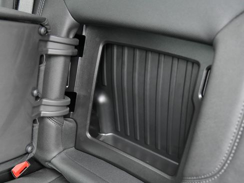 Used 2024 GMC Sierra 1500 SLT image 38