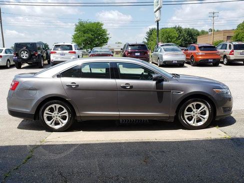 Used 2014 Ford Taurus SEL w/ Equipment Group 201A FWD image 7