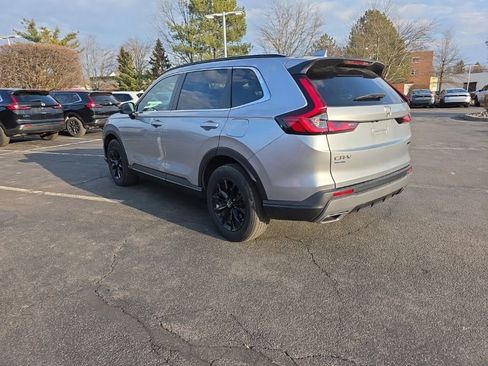 Used 2023 Honda CR-V LX image 5