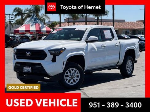 Used 2025 Toyota Tacoma SR5 AWD/4WD image 1
