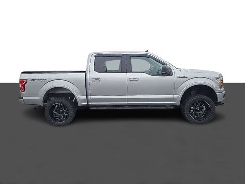 Used 2019 Ford F150 XLT w/ Equipment Group 302A Luxury image 3