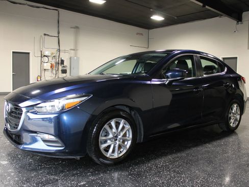 Used 2018 MAZDA MAZDA3 Sport w/ Preferred Equipment Package FWD image 7
