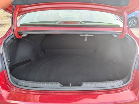 Used 2023 Hyundai Elantra SEL w/ Preferred Accessory Package image 14