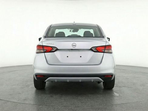 Used 2025 Nissan Versa SV FWD image 7