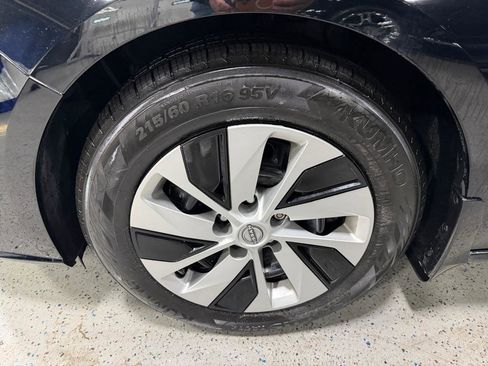 Used 2024 Nissan Altima 2.5 S image 9