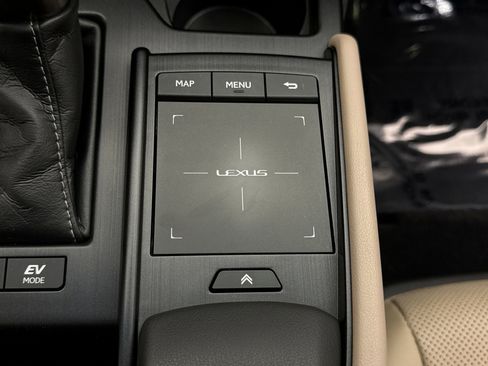 Used 2020 Lexus ES 300h 300H NAVIGATION image 18
