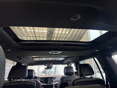 New 2026 Jeep Grand Wagoneer Limited image 32