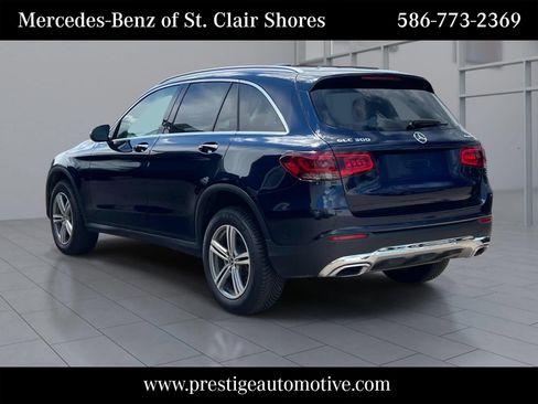 Used 2021 Mercedes-Benz GLC 300 4MATIC image 3