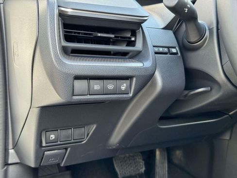 Used 2024 Toyota Prius XLE FWD image 10