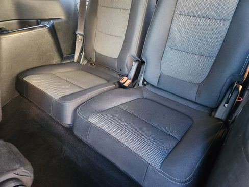 Used 2019 Ford Explorer XLT w/ Equipment Group 201A image 35