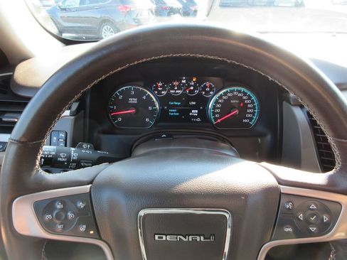 Certified 2020 GMC Yukon Denali w/ Open Road Package AWD/4WD image 34
