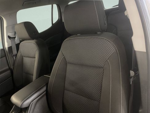 Used 2023 GMC Acadia SLE w/ Driver Convenience Package image 14