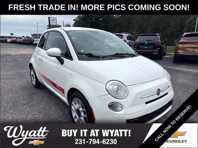 Used 2015 FIAT 500 Pop FWD image 1