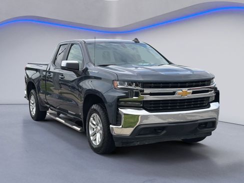 Used 2020 Chevrolet Silverado 1500 LT AWD/4WD image 5