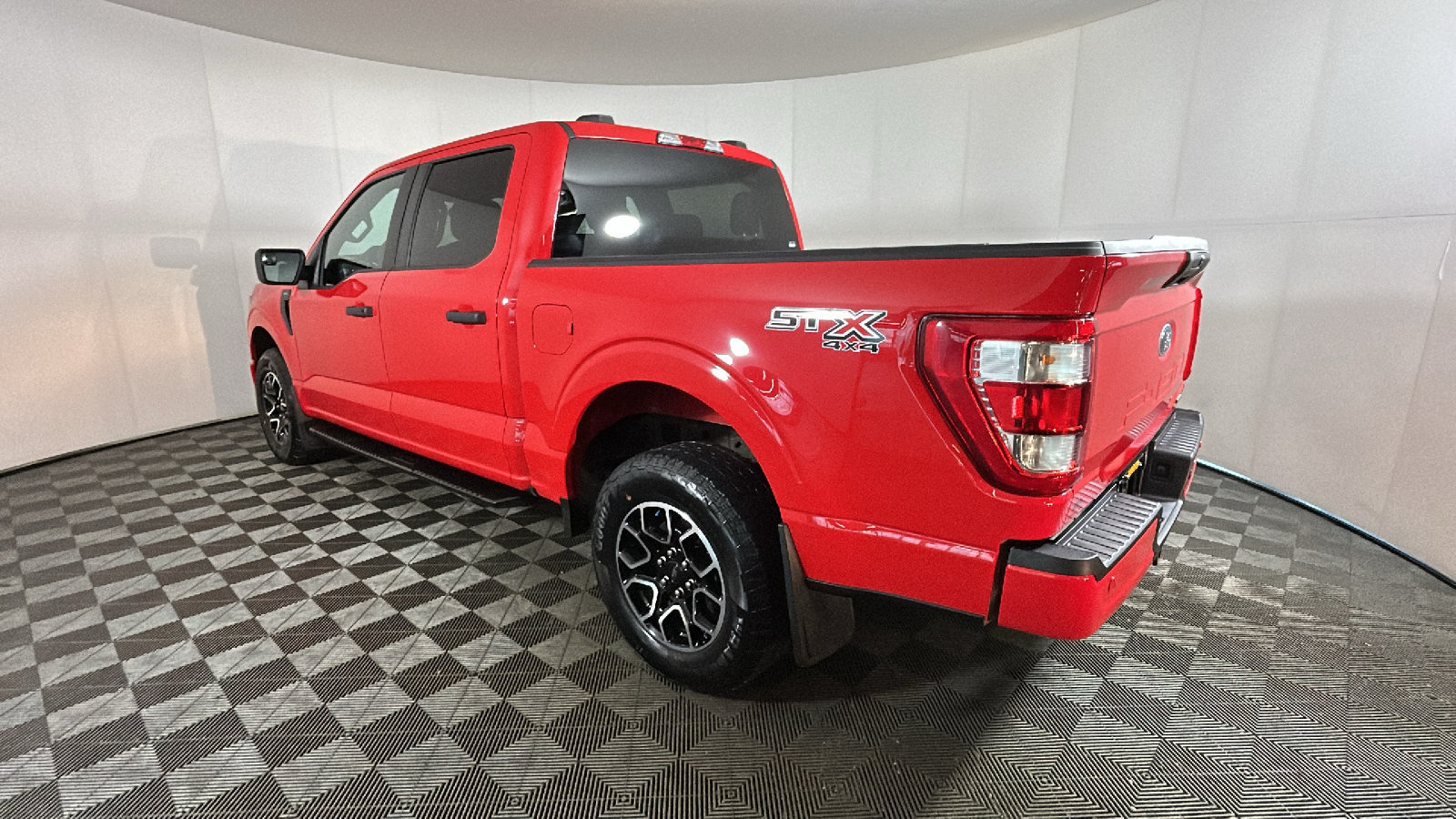 Used 2023 Ford F150 XL w/ Trailer Tow Package AWD/4WD image 5
