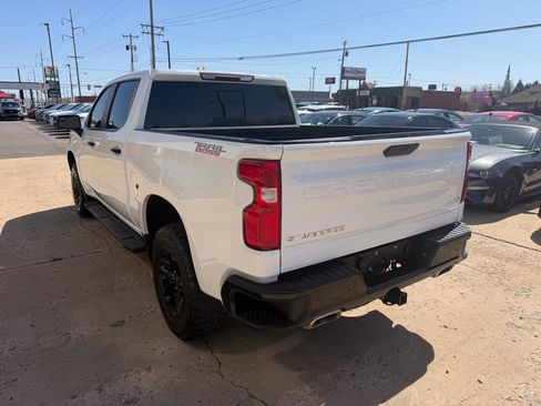 Used 2022 Chevrolet Silverado 1500 LT Trail Boss w/ Convenience Package II AWD/4WD image 6