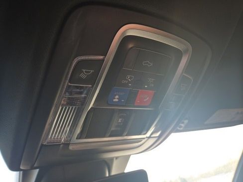 Used 2023 RAM 1500 Laramie image 12