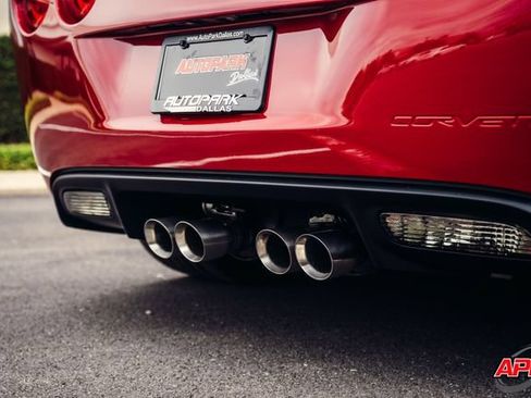 Used 2013 Chevrolet Corvette 427 w/ 1SB Preferred Equipment Group RWD image 37