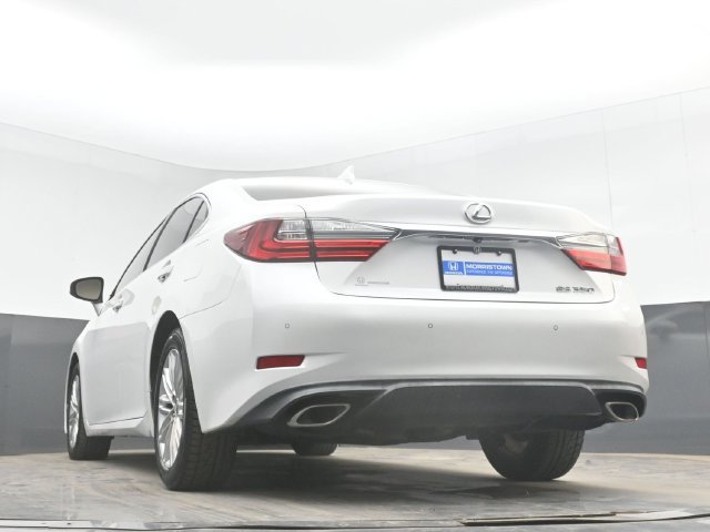 Used 2017 Lexus ES 350 w/ Premium Package FWD image 46